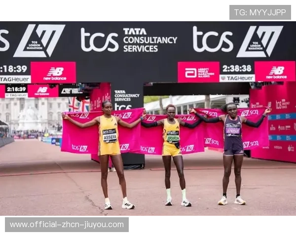 伦敦马拉松热潮不断，选手挑战个人极限，伦敦马拉松2021视频